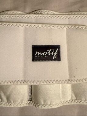 Motif Medical Women's White Support Belt